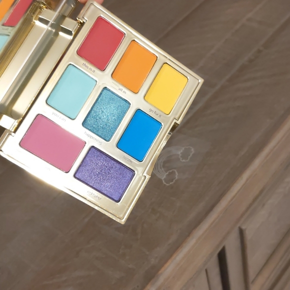 Tarte Let it Rain-bow pallette - Picture 4 of 5